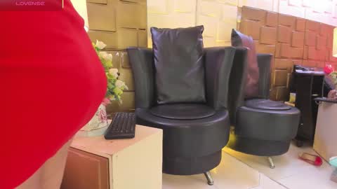 nao online show from November 21, 12:25 pm