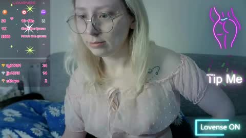 NaozuQAce online show from May 26, 7:09 pm