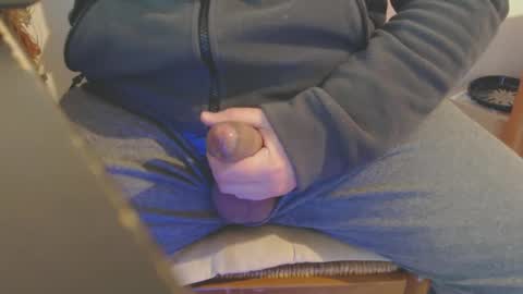 Snapshot of napoletanoinculo chatting on December 20, 8:17 am NapolICazzo online show from December 20, 8:17 am