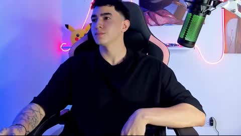 sebastian online show from March 8, 6:54 am