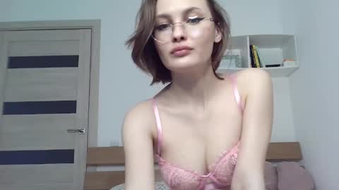 Tina online show from February 5, 10:41 am