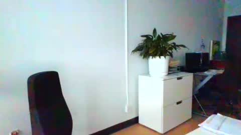 nassobout online show from February 18, 9:47 pm