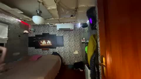 David online show from April 4, 9:22 pm