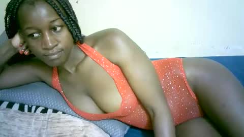 Snapshot of nastyafrika chatting on October 20, 10:20 am Marie online show from October 20, 10:20 am