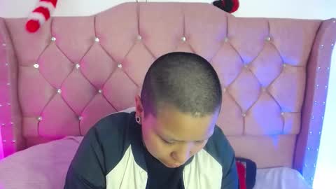 nat_evans8 online show from March 22, 9:35 am