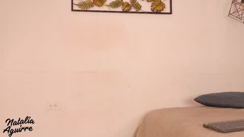 Naty  online show from January 11, 5:52 pm