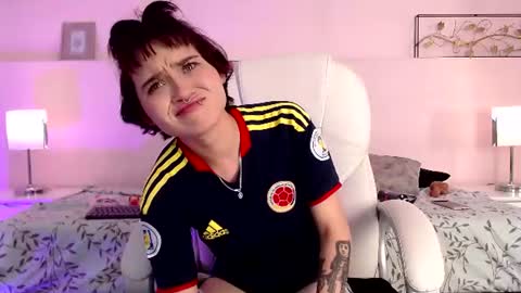 Natalia online show from June 18, 3:34 am