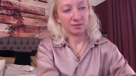 Natalie online show from November 17, 12:52 pm