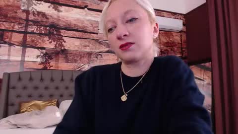 Natalie online show from October 6, 11:28 am