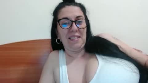 natally online show from May 12, 3:43 pm