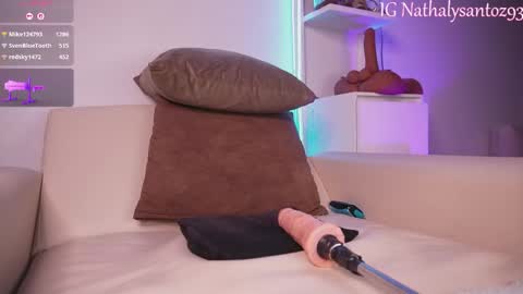 nataly_santoz online show from November 20, 5:39 am