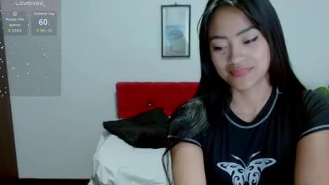 Nataly Escobar online show from November 28, 3:08 pm