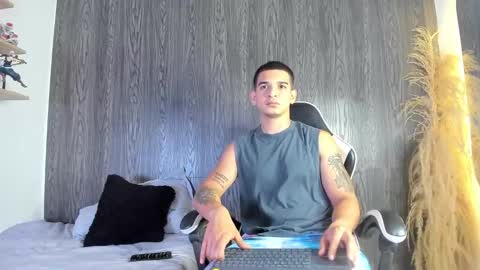 natan_77 online show from March 22, 2:37 am