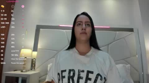 natasha kiim online show from November 17, 12:46 am