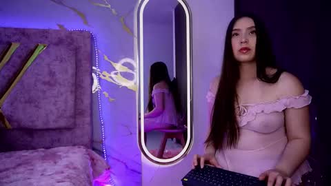 Natasha Vesper  online show from January 8, 8:47 pm