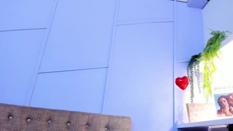 nathalie rossel online show from November 10, 9:28 pm