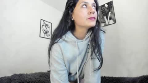 Nathaly online show from November 5, 8:11 pm