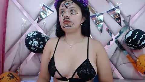 nathaly low online show from October 31, 4:13 am