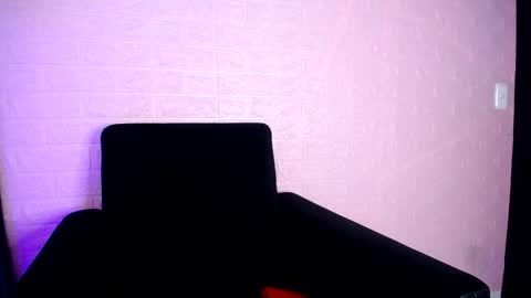   online show from January 17, 10:40 pm