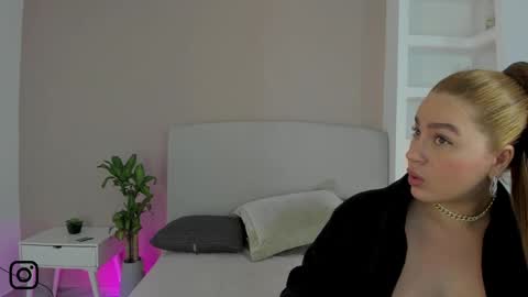 NATHALY  online show from June 9, 10:59 am