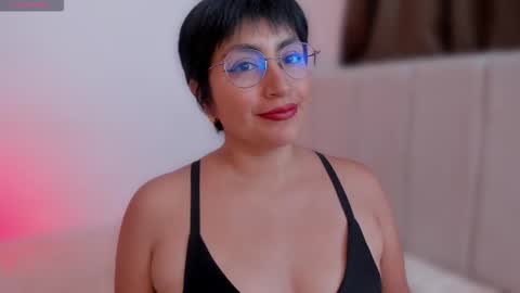 Nathalie online show from February 15, 7:01 pm