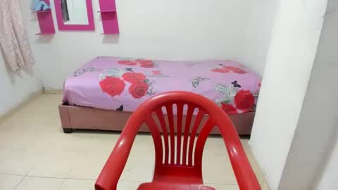 naty_lan online show from October 10, 2:45 pm