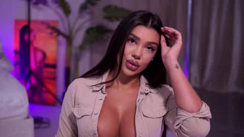 Naty online show from February 20, 8:11 pm