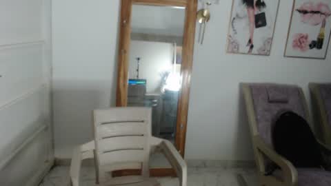 Stella Mcqueen online show from July 23, 10:24 am