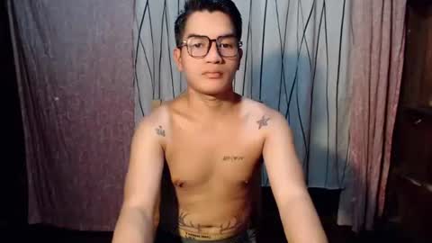 naughty_angelo online show from May 28, 3:04 am