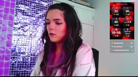 Snapshot of naughty_em_17 chatting on March 4, 1:49 pm Em please help me reach 100 thumbs up 3 online show from March 4, 1:49 pm