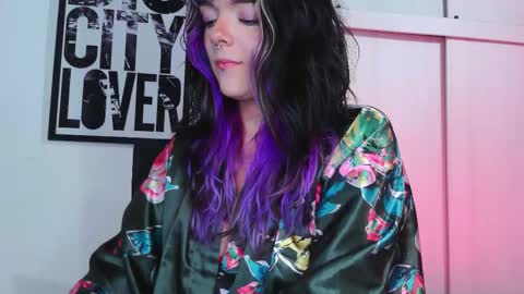 Snapshot of naughty_em_17 chatting on October 8, 4:07 am Em please help me reach 100 thumbs up 3 online show from October 8, 4:07 am