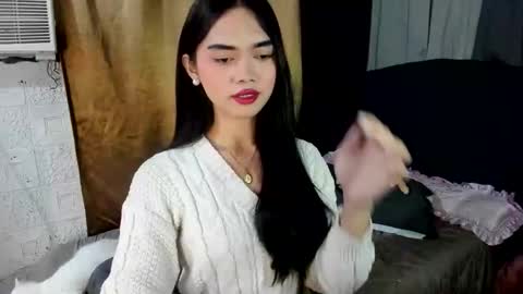 emma online show from March 22, 8:24 pm