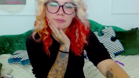 Maria  online show from October 11, 9:18 pm