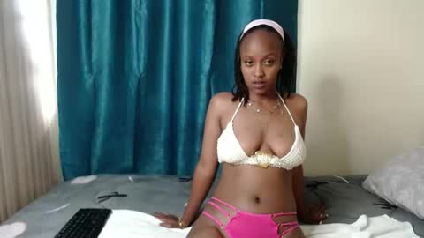 naughty_nurse2012 online show from March 25, 10:00 am