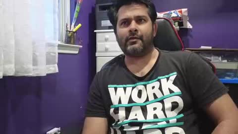 sakhtlaundaz online show from January 1, 10:03 pm