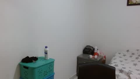 naughtyplayass online show from December 5, 4:27 pm