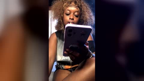 naughtyrebel01 online show from May 11, 7:37 am