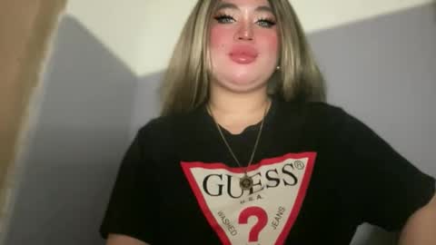 Rose Wilson online show from November 20, 4:59 pm