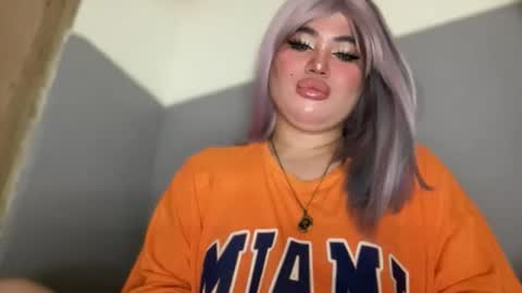 Rose Wilson online show from December 2, 3:32 pm