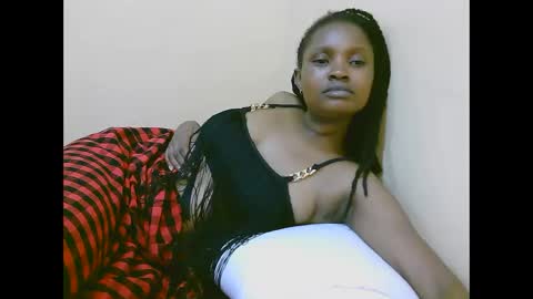 Snapshot of naughtysammur25 chatting on October 11, 3:11 am naughtyqueen online show from October 11, 3:11 am
