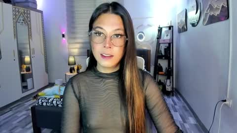 Snapshot of naugtycummer69 chatting on October 20, 6:18 am JAY online show from October 20, 6:18 am