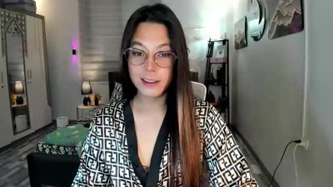 Snapshot of naugtycummer69 chatting on October 19, 5:34 am JAY online show from October 19, 5:34 am