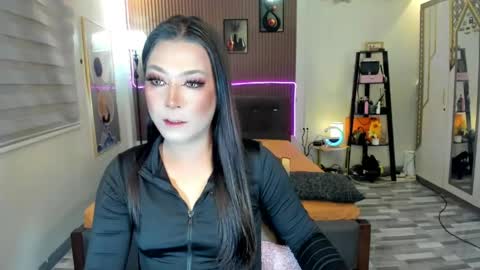 JAY online show from April 24, 1:24 pm