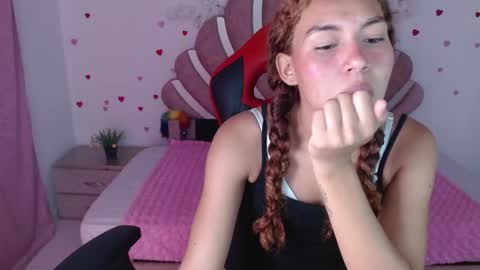 naya_fox1 online show from March 22, 8:29 am