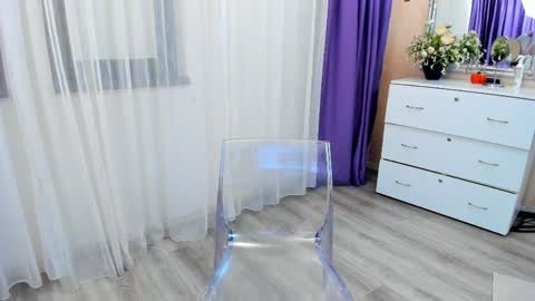 Eliza online show from March 26, 6:46 pm