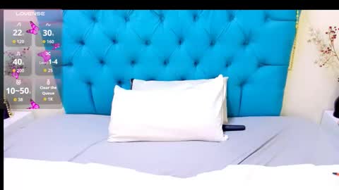 Lady Nayla online show from January 14, 7:00 pm