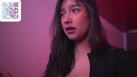 Nefertari online show from March 19, 1:16 pm