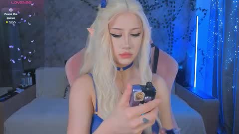 Eva online show from March 28, 1:23 pm