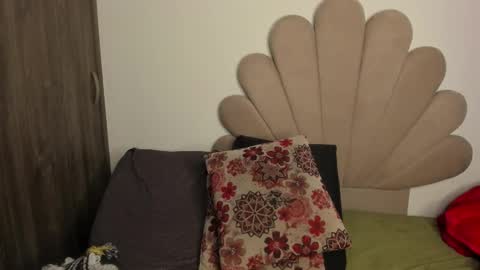 Nei turn green online show from January 11, 1:44 am