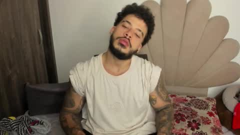 Nei turn green online show from January 18, 11:36 pm